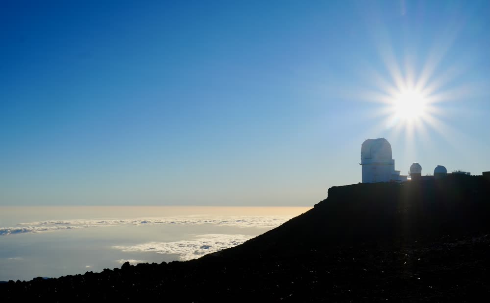 Guided Haleakalā sunrise tour van